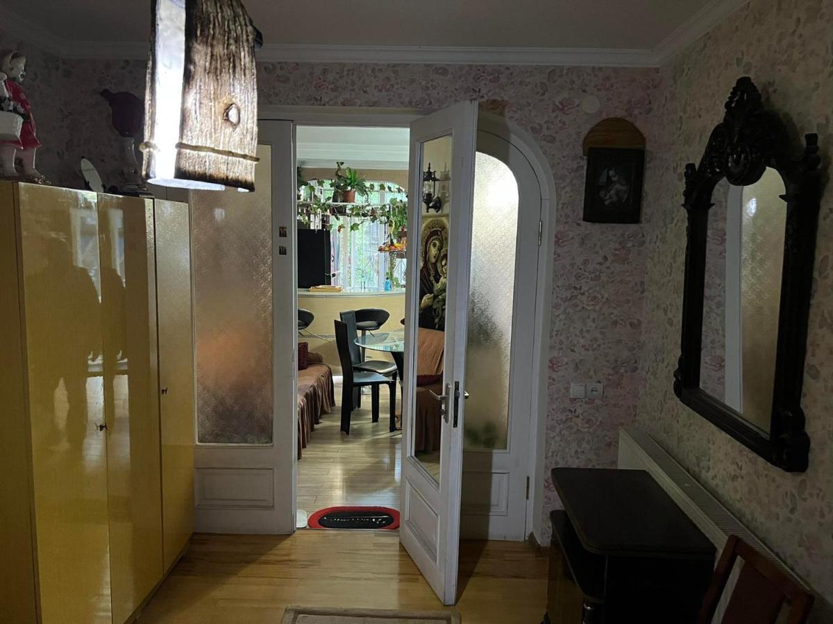 3 Room Flat In ティビリシ エクステリア 写真