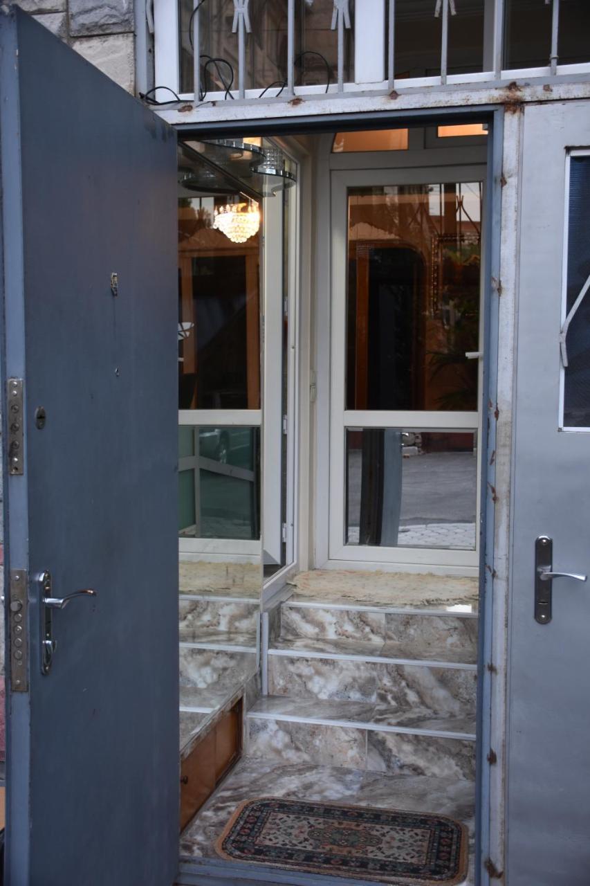 3 Room Flat In ティビリシ エクステリア 写真